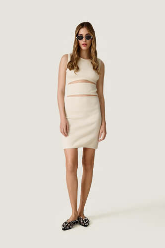 Beige Dress with a modern waist cut-out - SS26 - PNK Casual